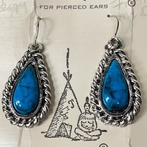 Vintage Indian Princess Silvertone Turquoise Dangle Teardrop Pierced Earrings